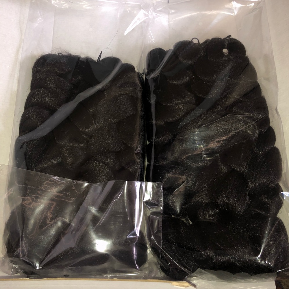 6pc Synthetic Braiding Hair - Picture 3 of 5